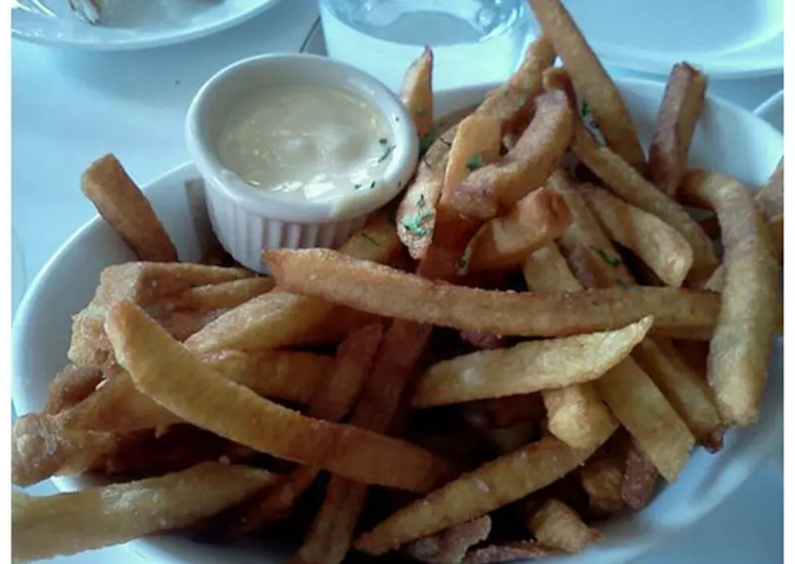 schmaltz fries with malt aioli